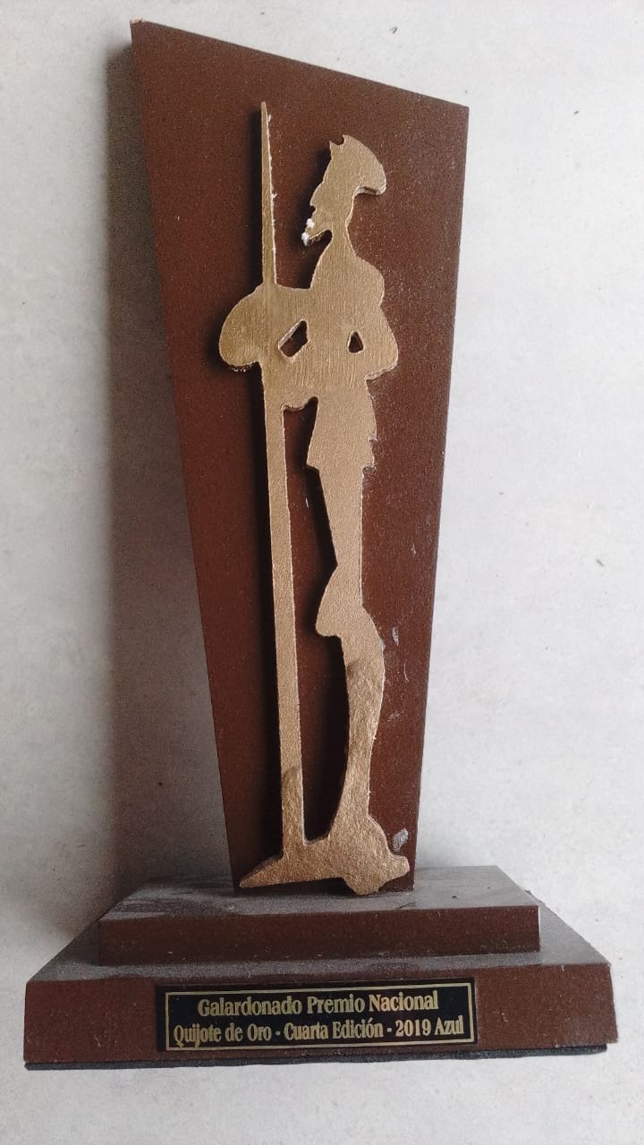 Premio Nacional Quijote de Oro, cuarta edición, 2019 Azul